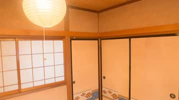 Japanese Style Room | Free WiFi