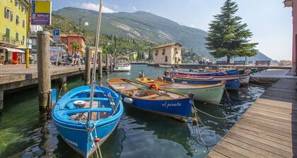 Paulie Apartment, Riva del Garda, Italy