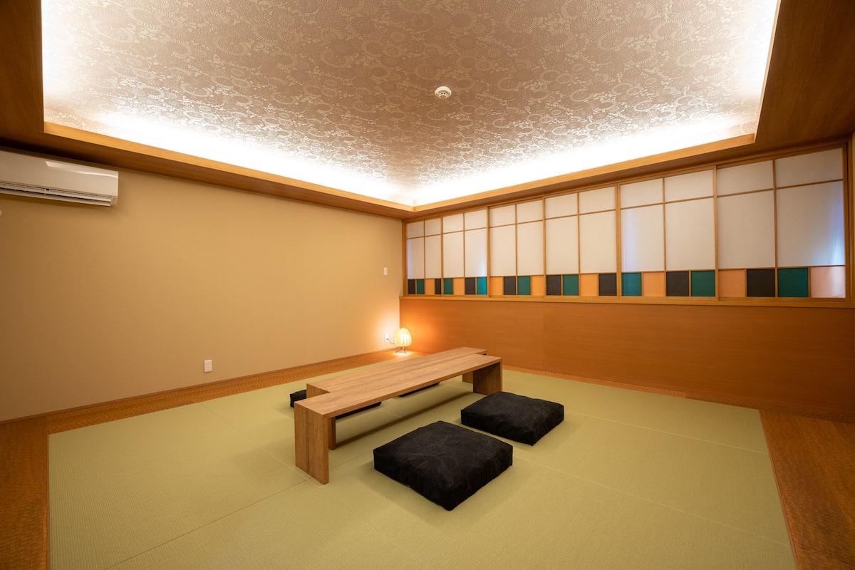 Apartment (102, KAGA) | 1 bedroom, down comforters, soundproofing, free WiFi