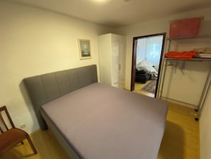 1 多间卧室、WiFi