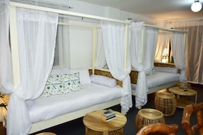 1 bedroom, desk, free WiFi, bed sheets