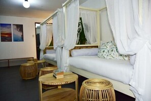 套房, 阳台 | 起居区 | 平板电视