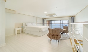 Free WiFi - Yeosu Sunset Hostel and Pension (Yeosu)