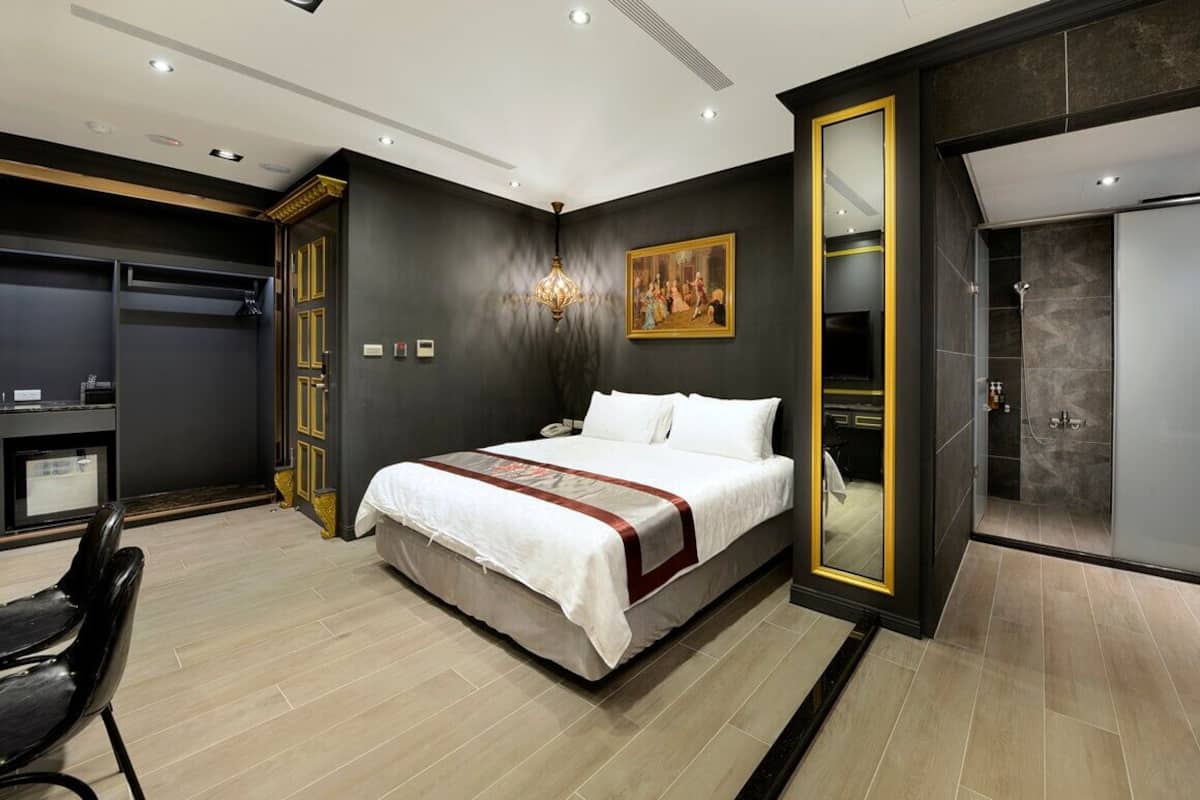 Decoración personalizada, muebles diferentes y escritorio