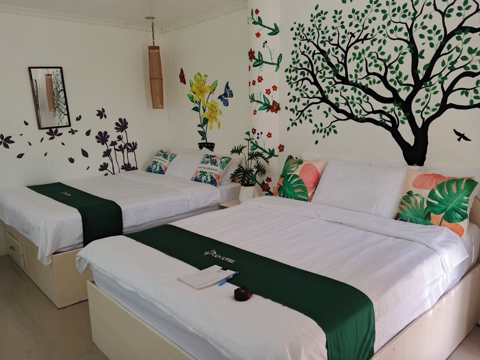 Deluxe Quadruple Room | Free WiFi, bed sheets