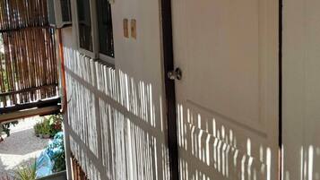 Deluxe-Vierbettzimmer | Kostenloses WLAN, Bettwäsche