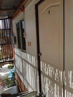 Deluxe Quadruple Room | Free WiFi, bed sheets - Cronin Inn by Cocotel (Oslob)