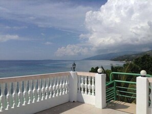 Exterior - Cronin Inn by Cocotel (Oslob)