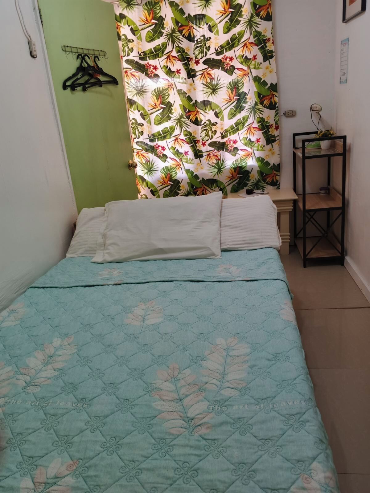 Standard Double Room | Free WiFi, bed sheets