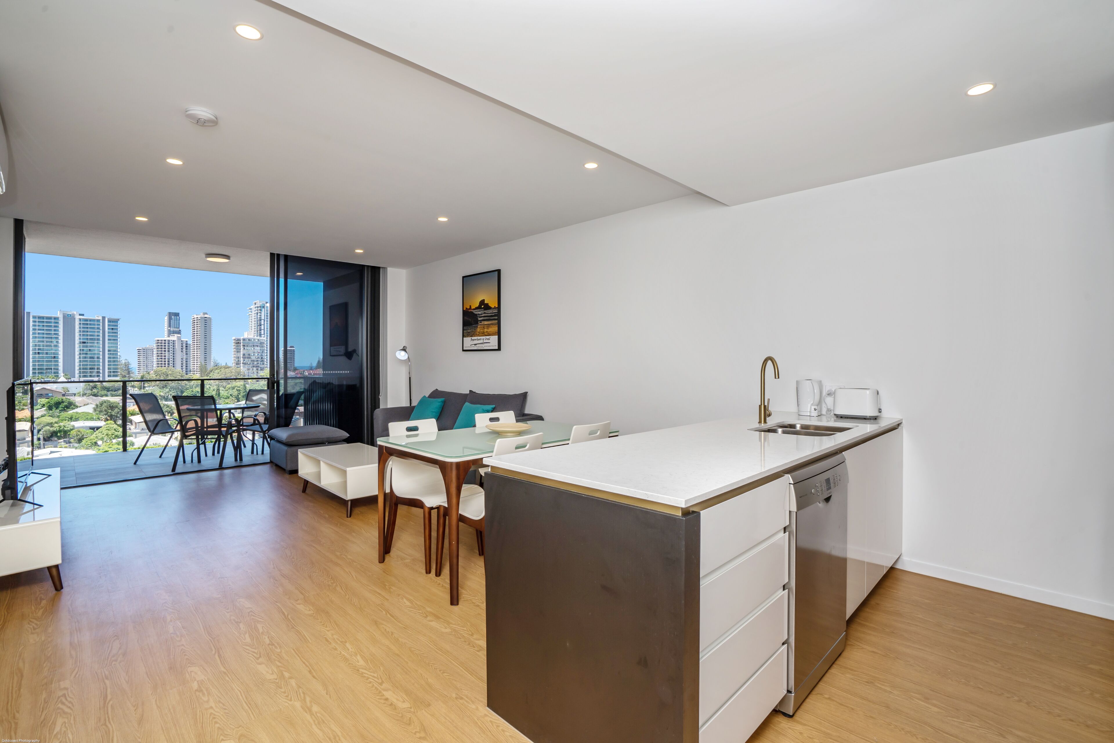 Peninsular GoldCoast — image 8