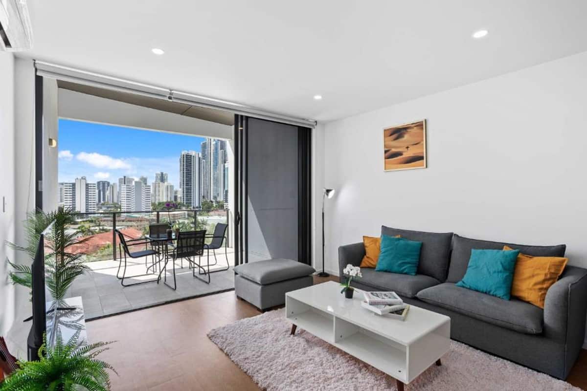 Apartamento luxo, 2 quartos (with Study) | 2 quartos, individualmente mobiliados, quartos à prova de som