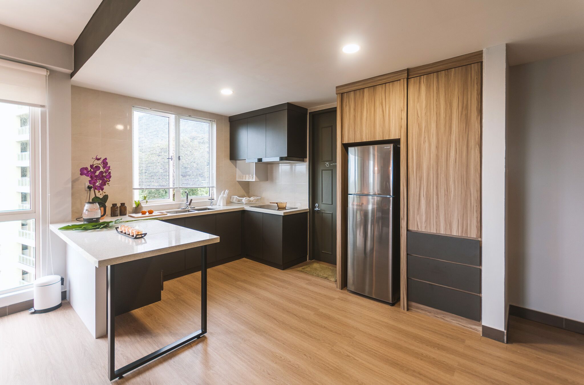 Superior Condo, 3 Bedrooms | Private kitchenette | Fridge, microwave, stovetop, electric kettle