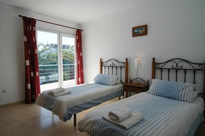 3 camere, ferro/asse da stiro, Wi-Fi gratuito, lenzuola