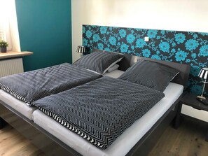 3 habitaciones, cuna de viaje, wifi y ropa de cama 