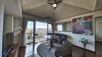 TV de tela plana, filmes pagos