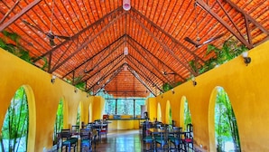 Restaurant - Greetoe Celebration Van Vilas (Manpur)