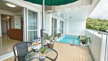 Apartment, 2 Bedrooms (202) | Pool