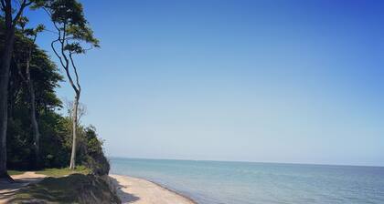 Mukava bungalow lähellä Itämerta, perheystävällinen ja hiljainen