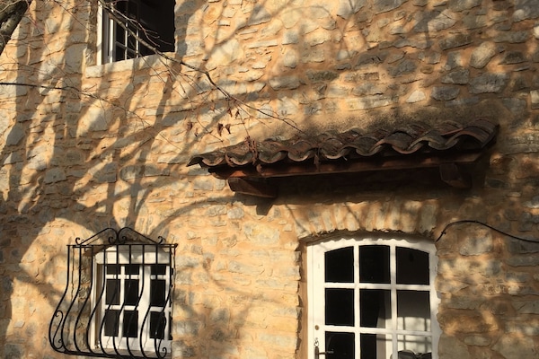 Maison en pierres du 17 ieme S