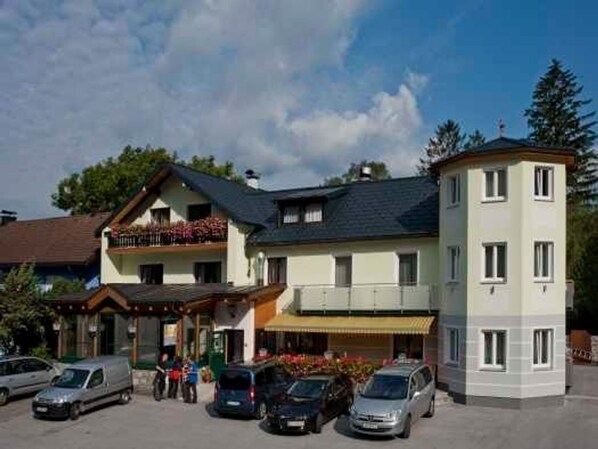 Exterior - Triple room 2 - Attersee-Hotel zur Nixe Smart (Weißenbach am Attersee)