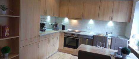 Fridge, microwave, oven