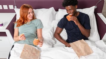 Room, 1 Queen Bed | Memory-foam beds, in-room safe, blackout curtains, soundproofing