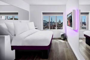 Betten mit Memory-Foam-Matratzen, Zimmersafe, Verdunkelungsvorhänge
