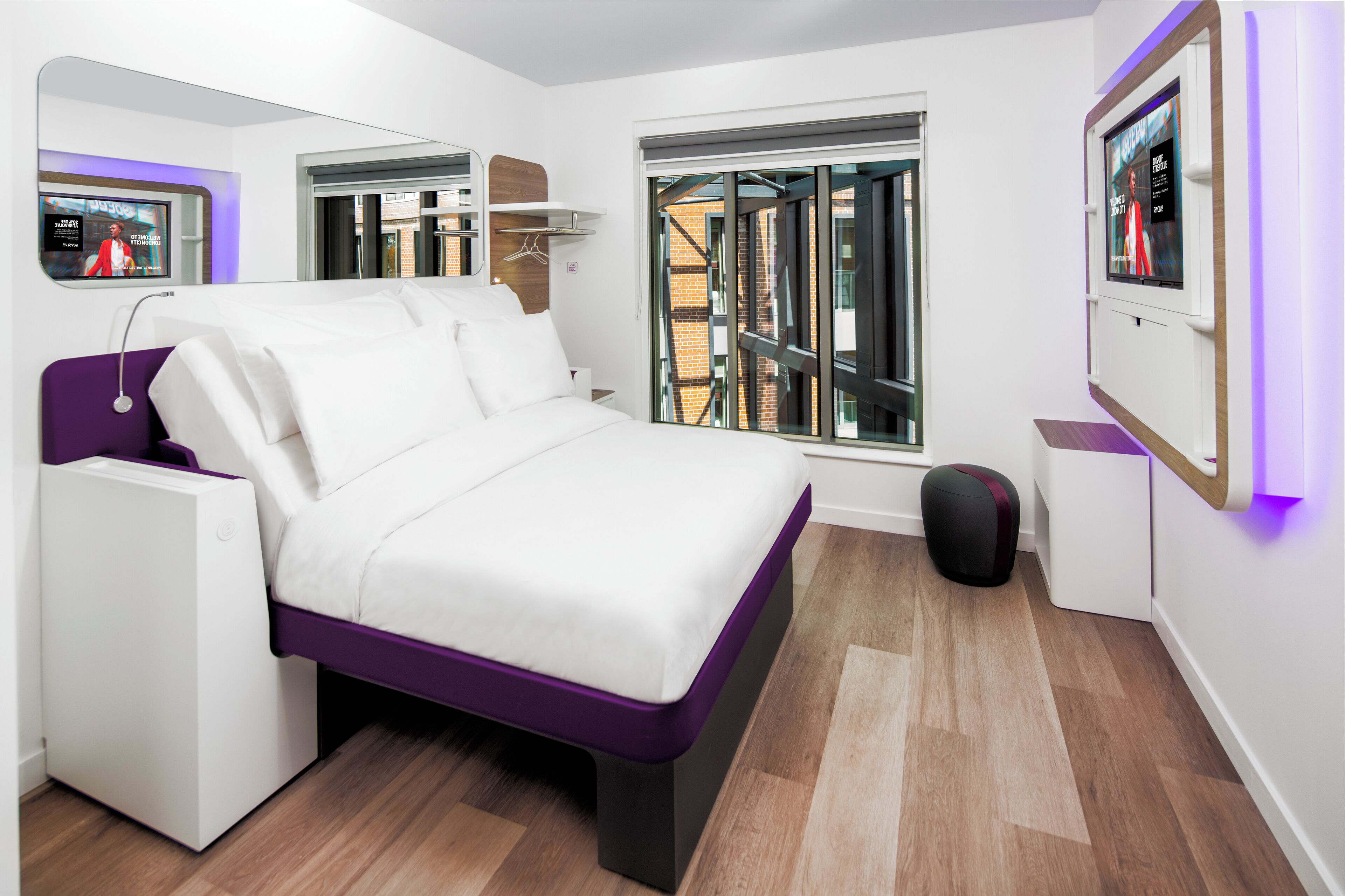 Room, 1 Queen Bed | Memory-foam beds, in-room safe, blackout curtains, soundproofing