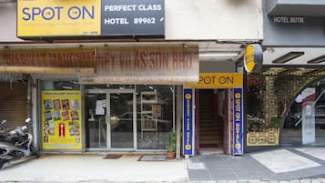 EntrĂ©e de lâhĂ©bergement