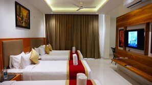 Habitación Premium | Ropa de cama de alta calidad y caja de seguridad en la habitación 
