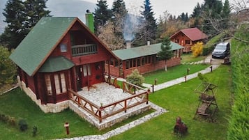 Tempat bermain anak - outdoor