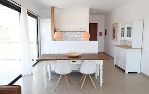 Dining - cozy, quiet finca to relax and be active (Triquivijate)