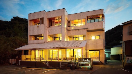 Exterior. Masago Yuyuan