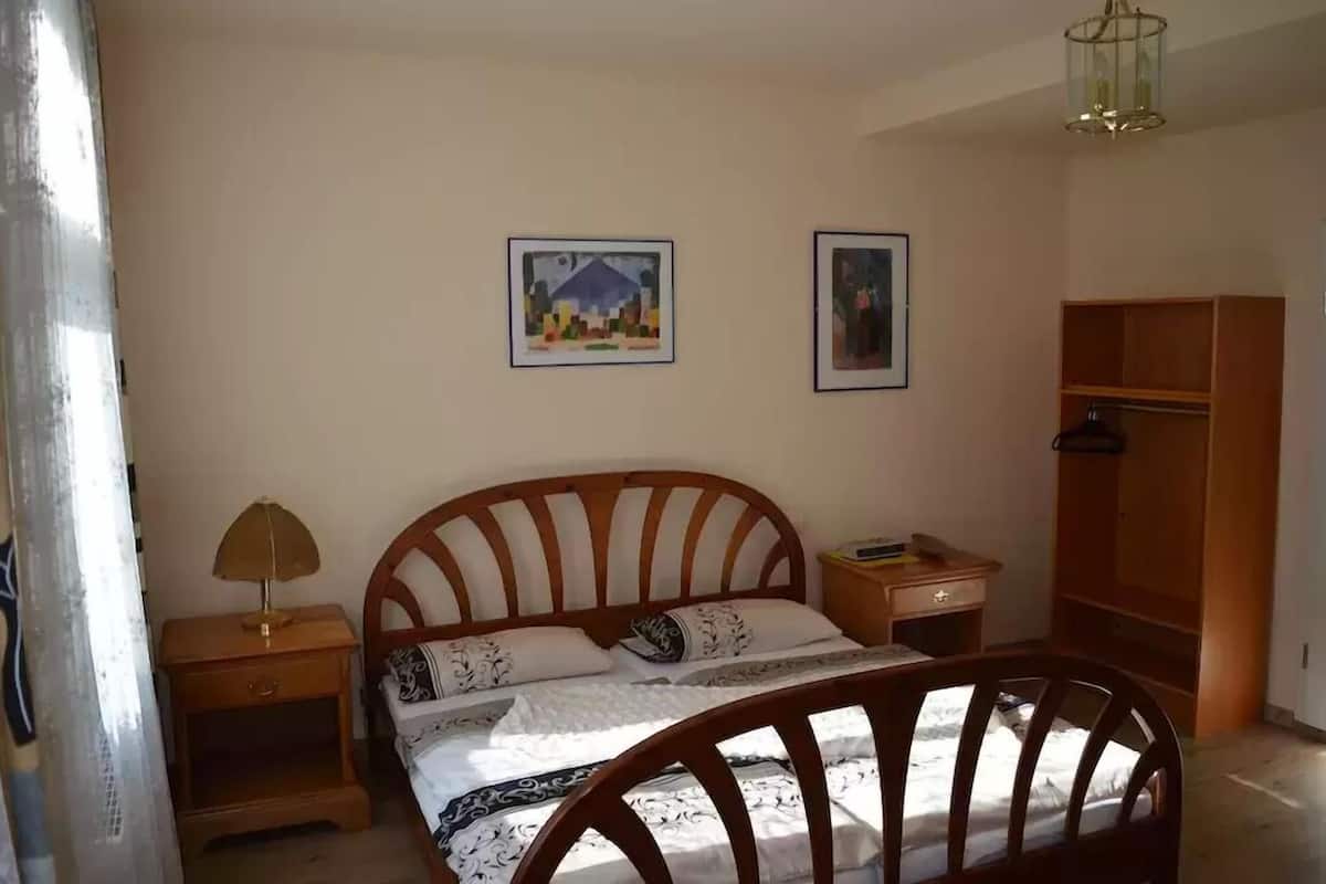 Soundproofing, rollaway beds (surcharge), WiFi (free)
