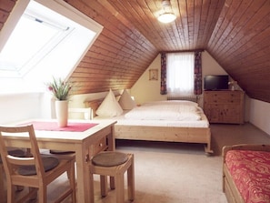 Dreibettzimmer