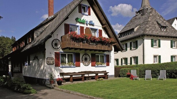Front of property - Gästehaus Wald und See (Titisee-Neustadt)