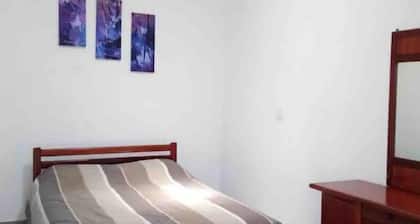 Private cozy room near to city centre