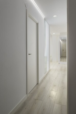 Interior - Always Easy I Arroka (San Sebastián/Donostia)