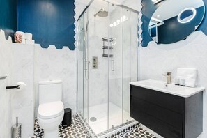 Lägenhet | Badrum | Hårtork, handdukar, tvål och schampo