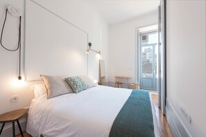 1 chambre, fer et planche à repasser, lit parapluie, Wi-Fi