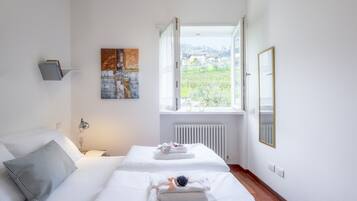 1 bedroom, iron/ironing board, free cribs/infant beds, free WiFi