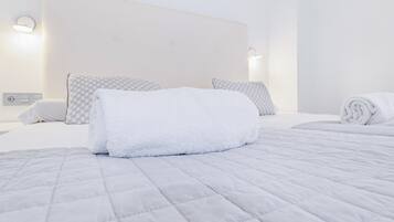 1 chambre, fer et planche Ă repasser, Internet, draps fournis