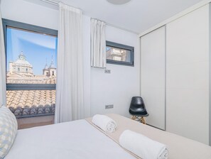 1 bedroom, iron/ironing board, Internet, bed sheets