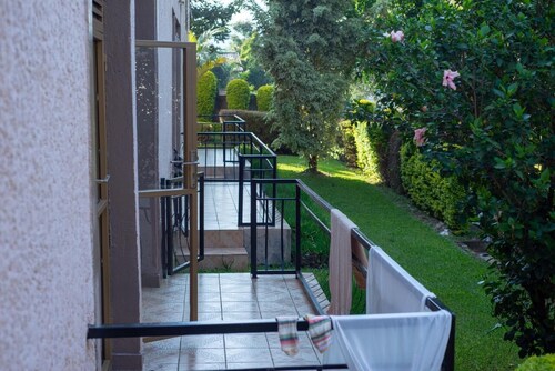 KBB Serene Private Apartment