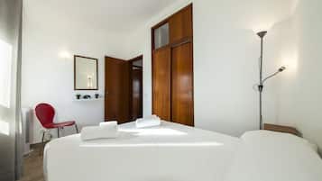 Apartment, 1 Bedroom, Sea View | 1 bedroom, cribs/infant beds, free WiFi, bed sheets