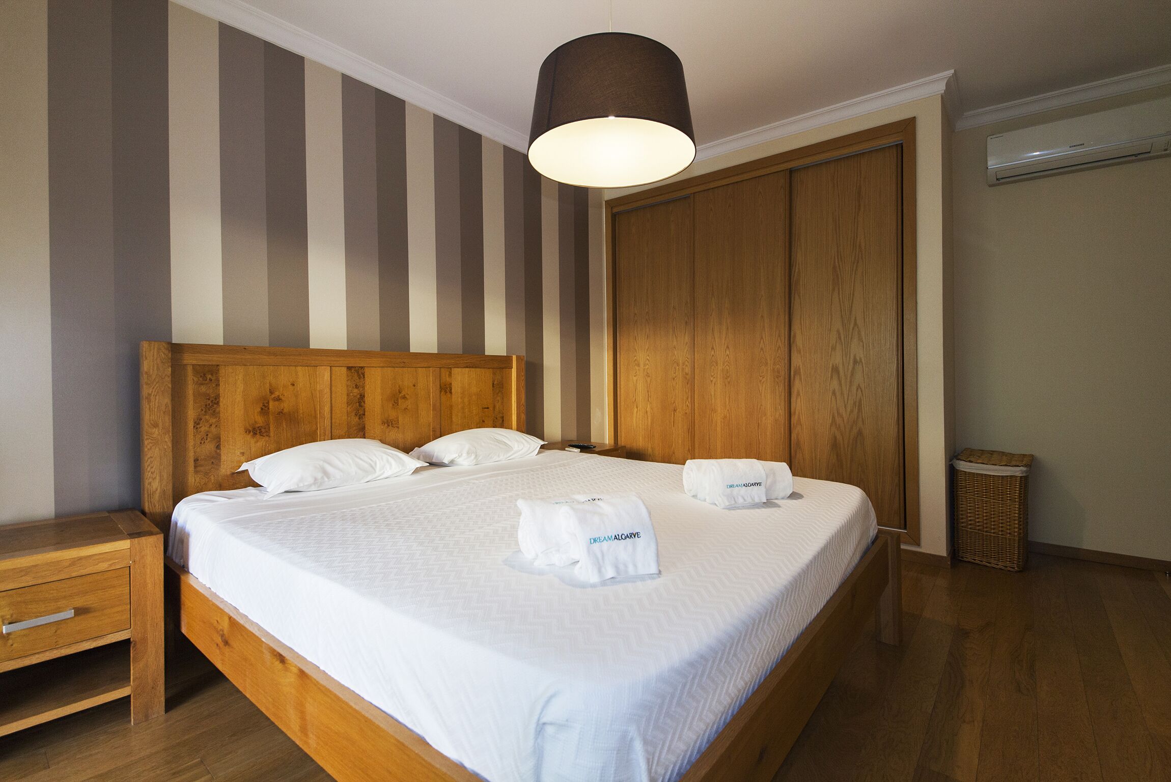 Apartment, 3 Bedrooms | 3 bedrooms, free WiFi, bed sheets