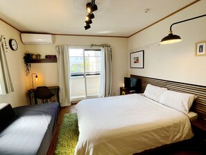 Comfort Studio (202) | 1 bedroom, desk, laptop workspace, blackout drapes - Shimokitazawa Akima (Tokyo)