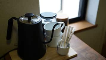 Monolocale comfort (202) | Cucina privata | Frigorifero, microonde, piano cottura, macchina per tè/caffè