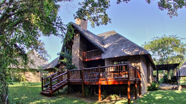 Front of property - Cambalala Kruger Park Lodge (Mbombela)