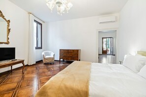 3 chambres, bureau, fer et planche à repasser, Wi-Fi